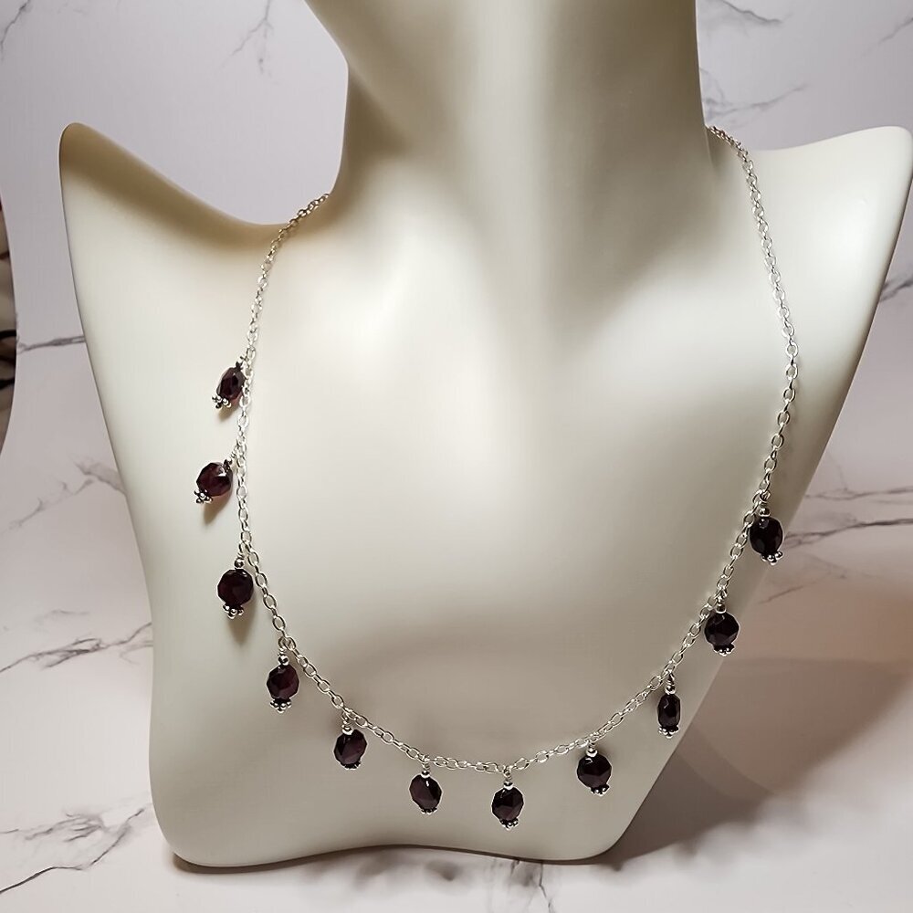 925 Silver Dangle garnet colored Bead Necklace